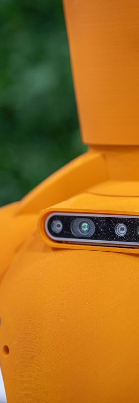 Kübler bringt IO-Link Seilzuggeber für lineare Positionsmessung